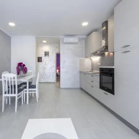 Lumina Sea - Two Bedroom With Sea View And Terrace * Cavtat